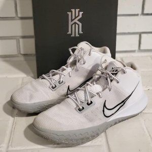 Men's Size 10.5 Kyrie FlyTrap IV Nike shoes